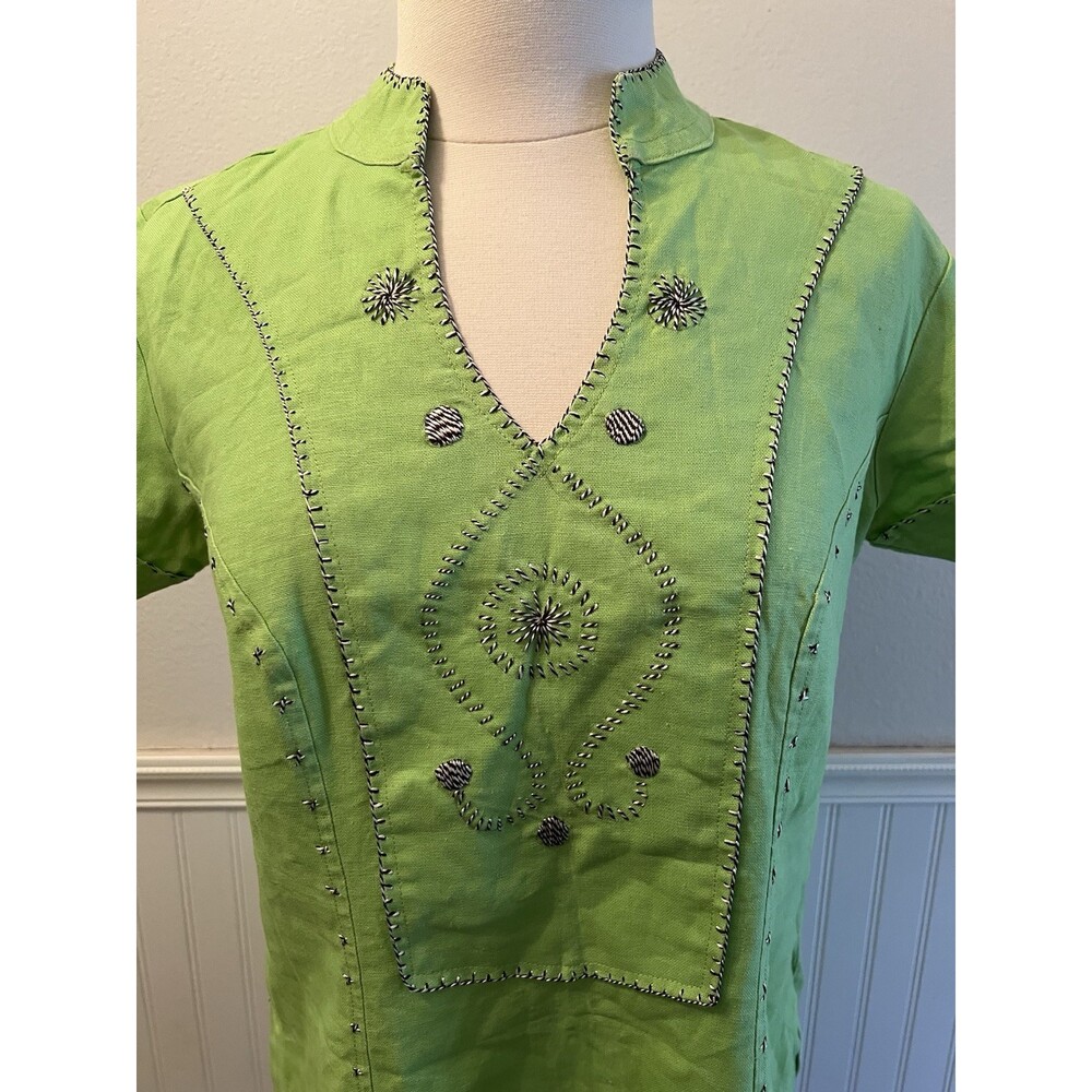 Women's Short Sleeve Side Split Tunic Natural Fiber Embroidered Lime Green S/M